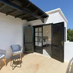 Semesterbostad Casa Maresia, Playa Bastian Sea Views - Communal Swimming Pool Costa Teguise