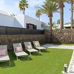 Casa Maresia, Playa Bastian Sea Views - Communal Swimming Pool Semesterbostad Costa Teguise