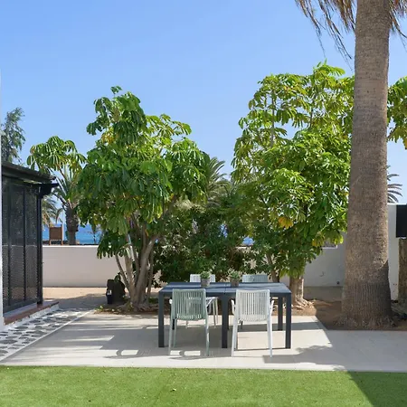 Semesterbostad Casa Maresia, Playa Bastian Sea Views - Communal Swimming Pool Costa Teguise