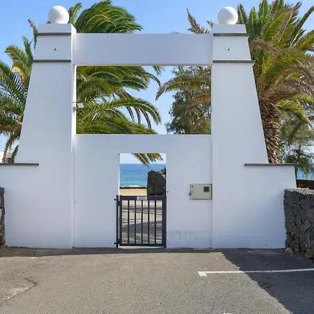 Casa Maresia, Playa Bastian Sea Views - Communal Swimming Pool Feriehus