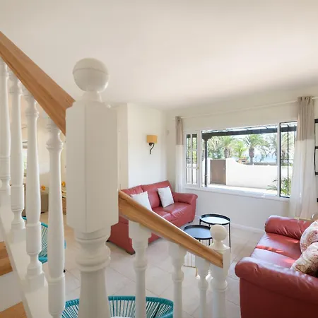 Casa Maresia, Playa Bastian Sea Views - Communal Swimming Pool بيت للعطل *