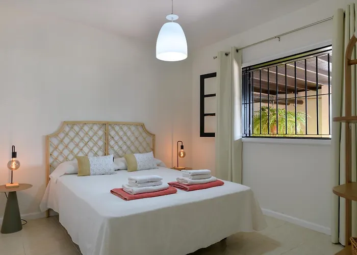 Nyaraló Casa Maresia, Playa Bastian Sea Views - Communal Swimming Pool *