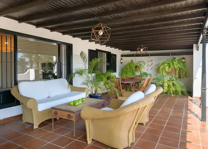 Holiday home Casa Maresia, Playa Bastian Sea Views - Communal Swimming Pool